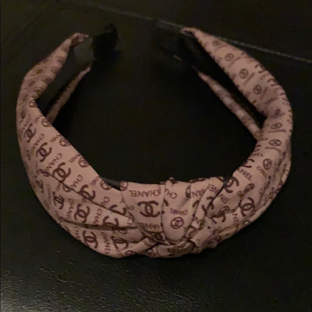 Chic headband
